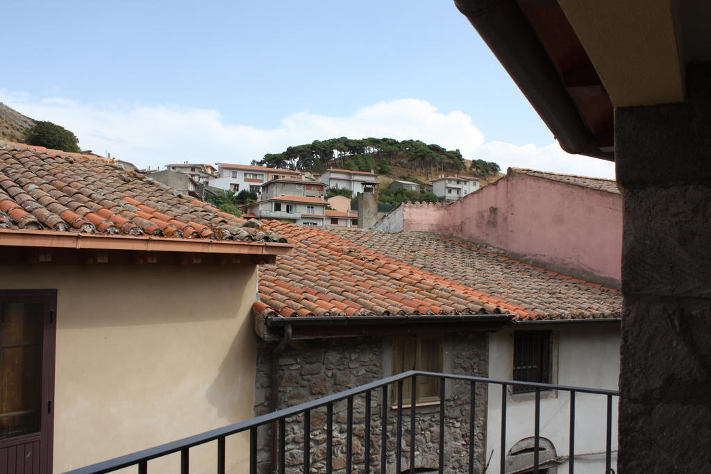 Il Lupo Rosso Bed & Breakfast Santu Lussurgiu Room photo